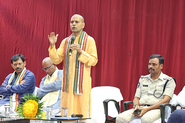 EO-TTD-SRI-ANIL-KUMAR-SINGHAL-ADDRESSING1