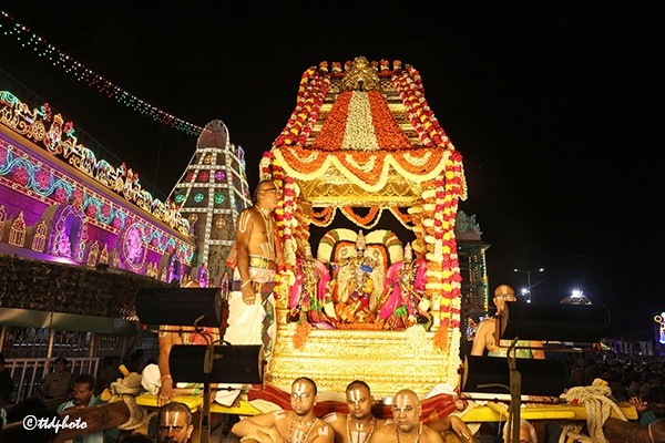 24-SARVABHOOPALA-VAHANAM-3