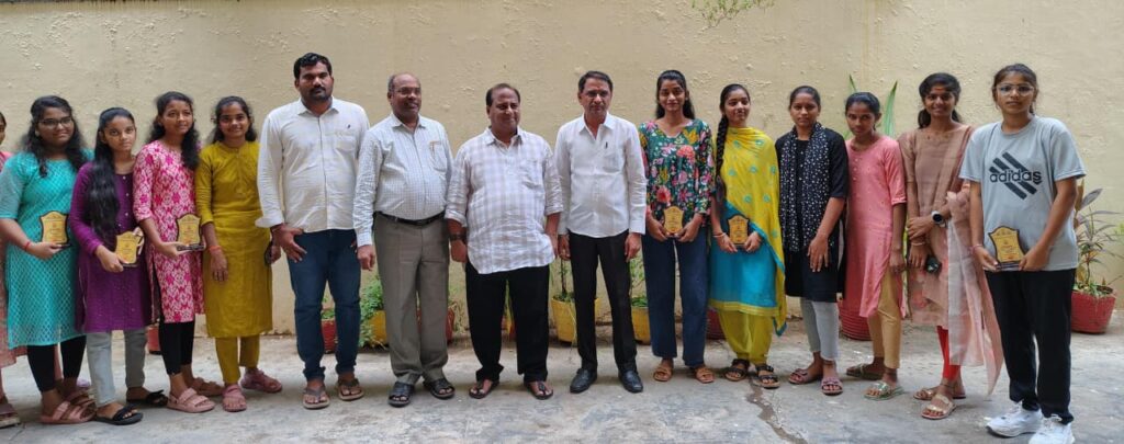 4807e6a0-7cd6-4dcf-933d-2dba63ec8425