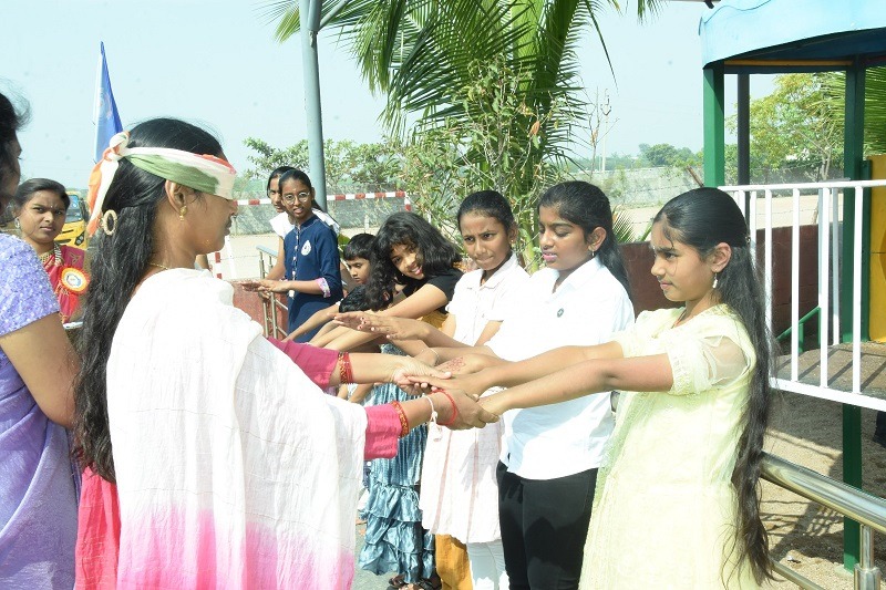 4f725145-640d-48fd-8d8b-92d58f724dc5