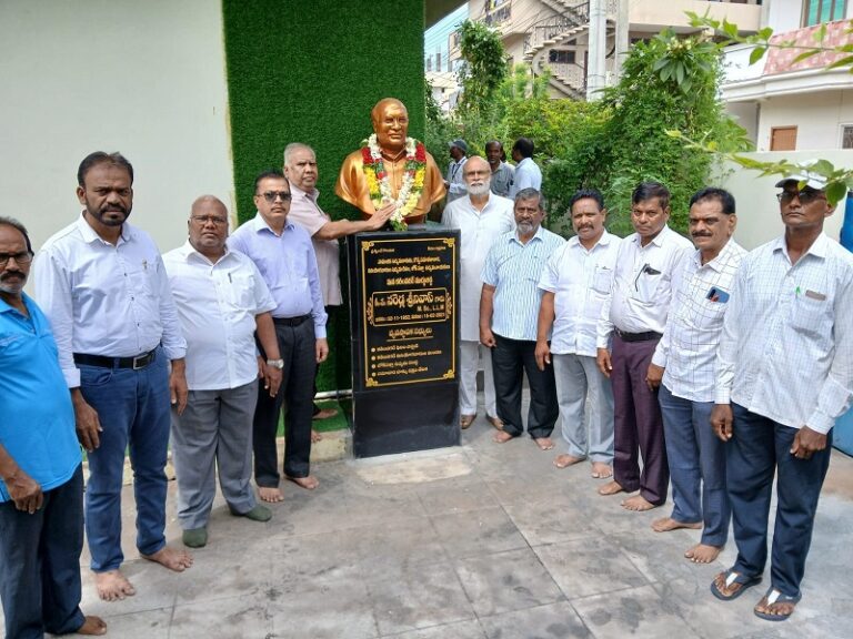 9a216873-1ffd-41d4-b4c0-edae8847d184