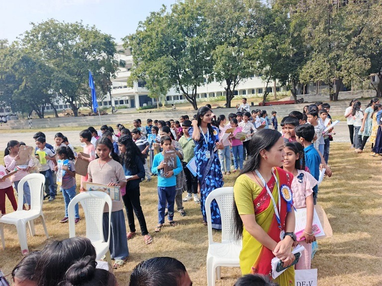 d6773805-8774-4bfa-8f06-10d1f81a33f4