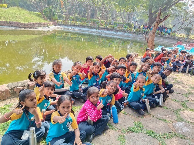 dcf55bdd-40eb-4ba0-9221-605d23292867