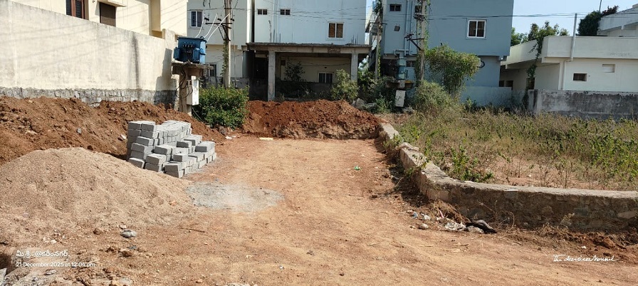 13b15c8b-11d2-4dcc-bf93-13e2a14bf417