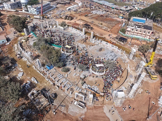 56fd7b4e-55b7-4fd8-8eb5-fa4f60a85c3b