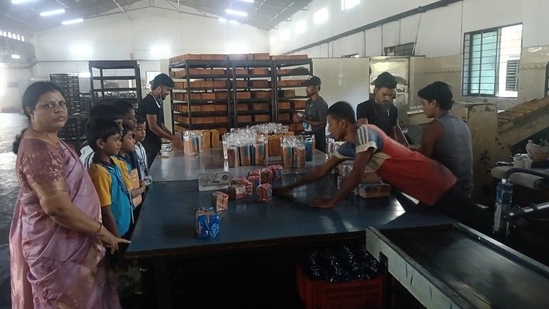 65f9d070-aaf3-4a43-a988-bc36cbdef0f3