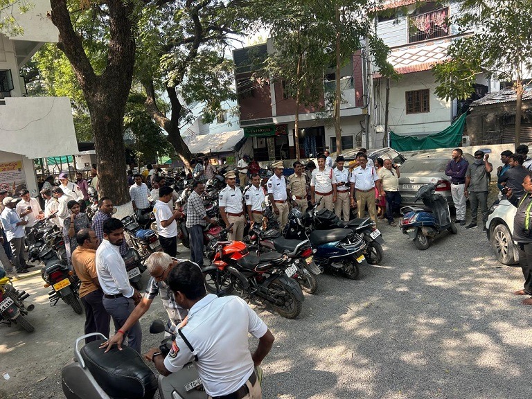 8ad36188-8589-481f-addb-ba58d0585e43