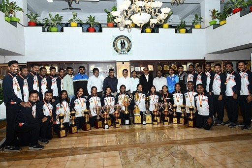 de8bd1d8-18a4-4eff-8cd5-cb91c7ed0cfd