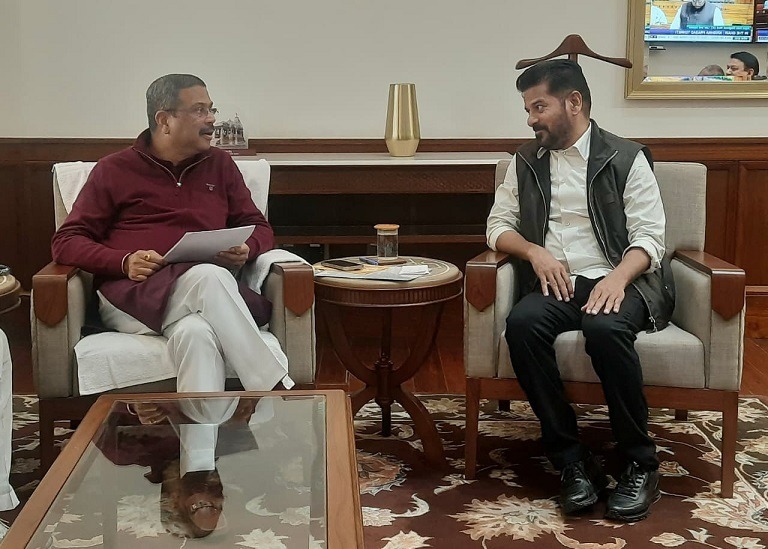 f8e9e55d-45d0-4b4e-9fa5-9fe06f584c15