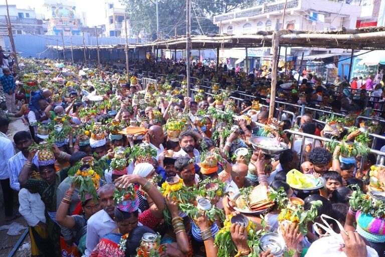 002afdcd-e22c-44e6-aba9-4a38d902db2a