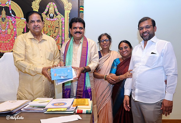 MEDICINES-WORTH-RS.-78-LAKH-DONATED-TO-TTD