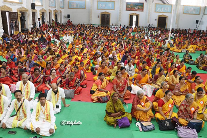 PURANDARDASA-ARADAHANA-MAHOTSAVAM1-720x480