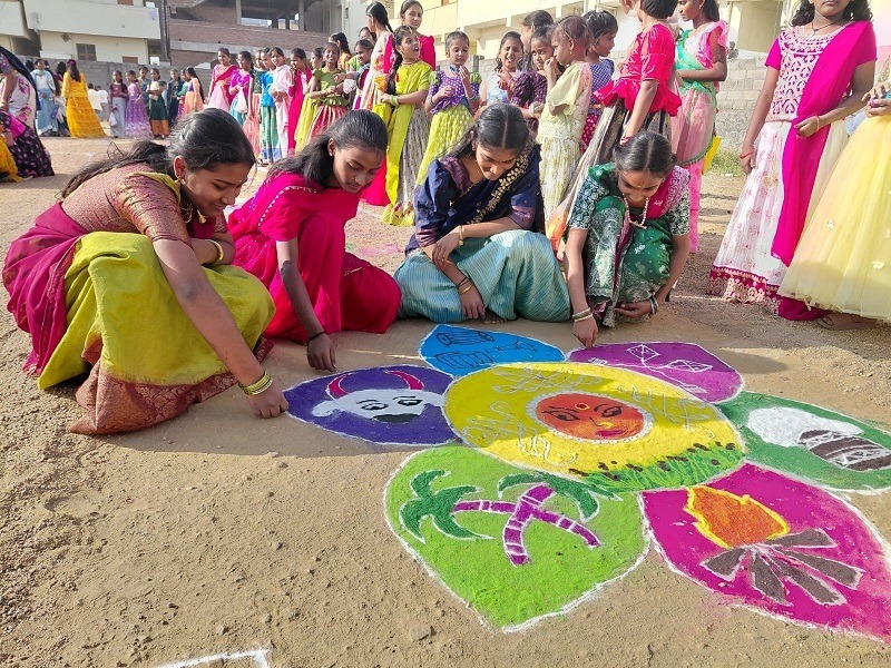 b071321d-446f-40cf-bc69-0b42410af3d3