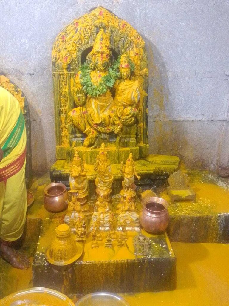 c7544a05-2691-40f0-b457-492541ca48c4