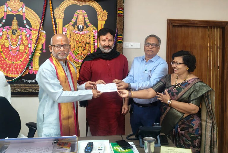 DONATION-OF-RS-10-LAKHS-1