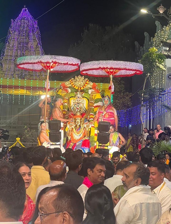 GARUDA-VAHANAM-HELD-AT-JUBILEE-HILLS-SV-TEMPLE-
