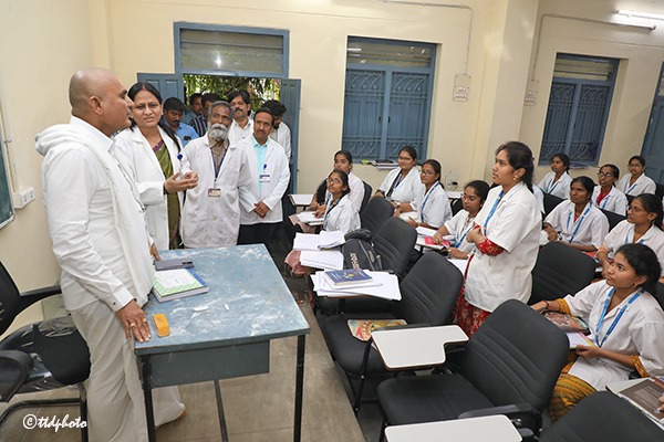 JEO-HE-VISIT-TO-SV-AYURVEDIC-COLLEGE