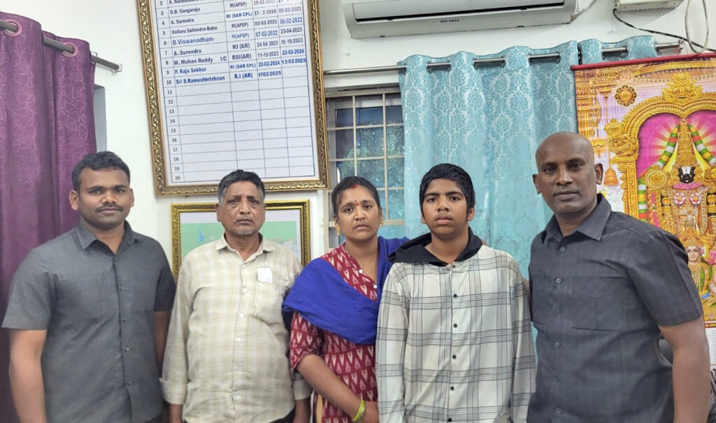 RUNAWAY-BOY-SAFELY-REUNITED-WITH-HIS-PARENTS