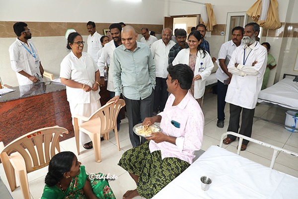 TTD-JEO-HE-INSPECTS-PROPOSED-ACCOMODATION-FACILITIES-FOR-SRIVARI-VAIDYA-SEVA2