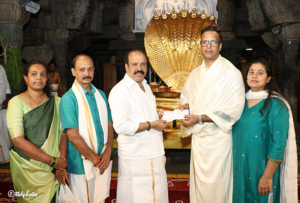 DONATION-OF-ONE-CRORE-BY-BILVA-INFRA-BANGALORE-TO-BIRRD-TRUST