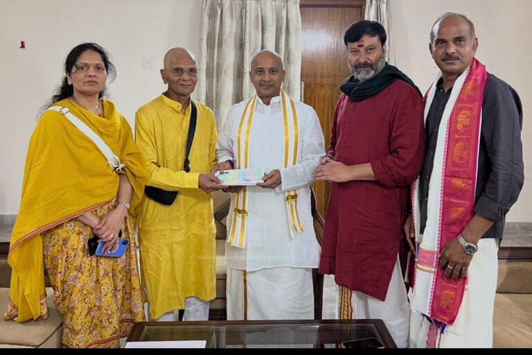 DONATION-OF-RS-10-LAKHS-TO-TTD