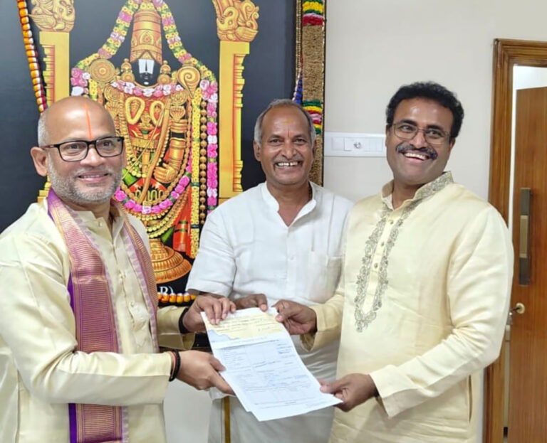 DONATION-OF-RS.-10-LAKHS