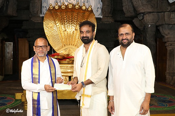 DONATION-OF-RS-ONE-CRORE-TO-TTD