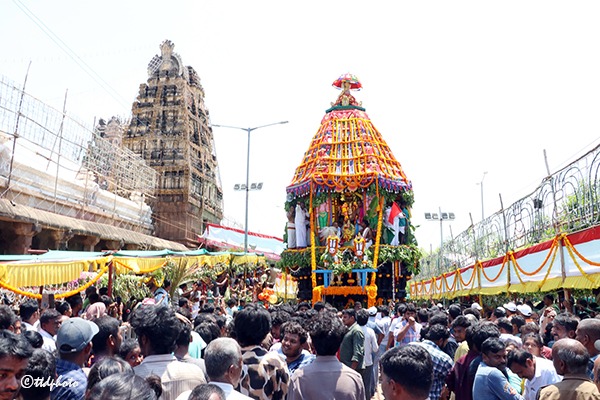 RATHOTSAVAM-IN-VONTIMITTA3