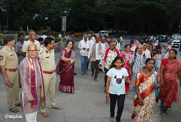 ADDL-EO-INSPECTION-OF-Q-LINES-IN-TIRUMALA4