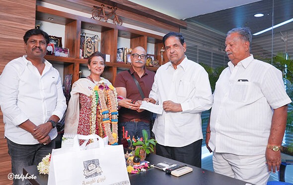 DONATION-OF-RS.-11-LAKHS
