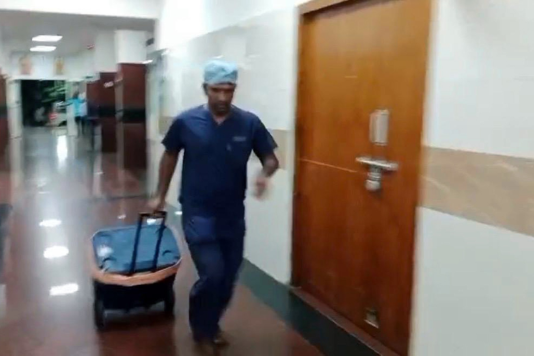 A-HEART-CARRIED-BY-HOPE-