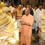 UP-CM-SRI-YOGI-ADITYANATH-OFFERED-PRAYERS-IN-TIRUMALA